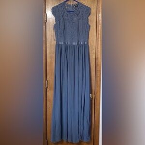 Grey size Large 8/10 elegant dress.